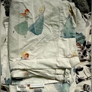 Pottery Barn Kids Frozen TWIN  set sheet and duvet cover